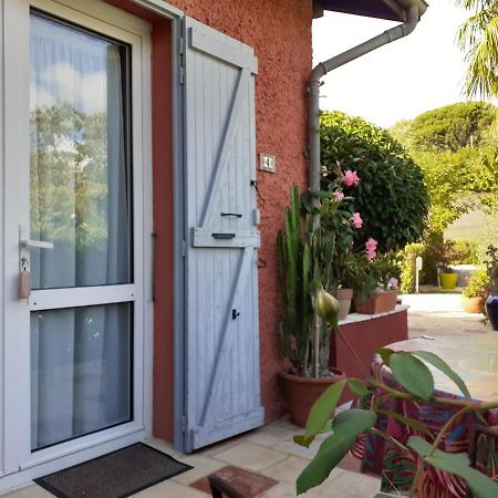 Bed and Breakfast La casa color Lamagdelaine Esterno foto