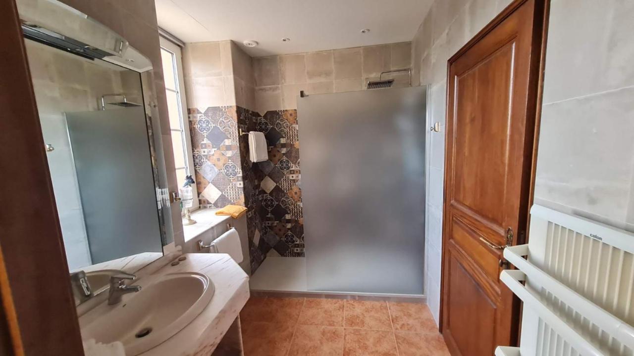 Bed and Breakfast La casa color Lamagdelaine Esterno foto