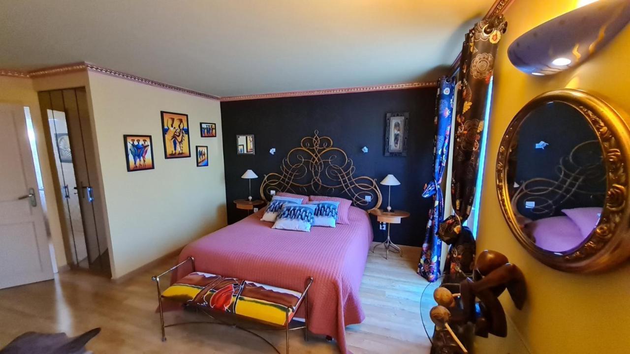 Bed and Breakfast La casa color Lamagdelaine Esterno foto