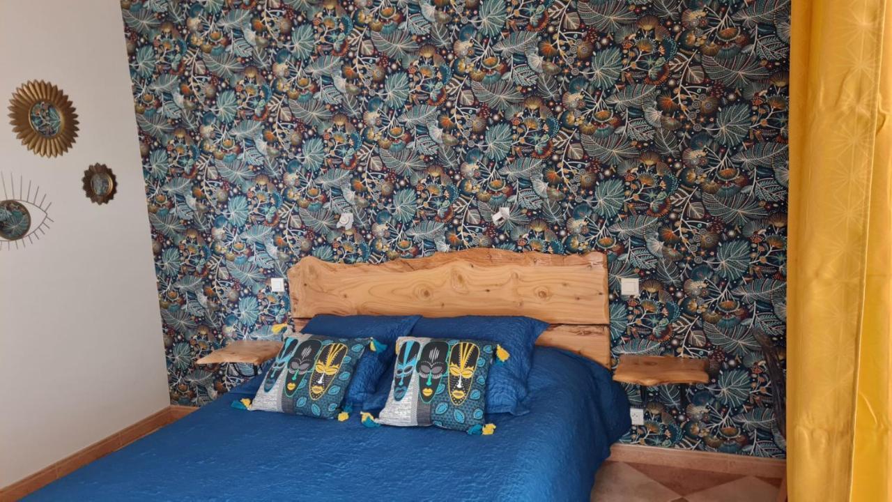 Bed and Breakfast La casa color Lamagdelaine Esterno foto